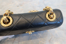 将图片加载到图库查看器,CHANEL/香奈儿 CF 链条包 羊皮 Black/Gold hadware(黑色/金色金属) 肩背包 700120038
