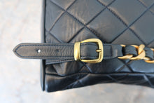 將圖片載入圖庫檢視器 CHANEL/シャネル マトラッセチェーンリュック ラムスキン ネイビー/ゴールド金具 リュック 800030113