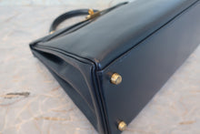 将图片加载到图库查看器,HERMES KELLY 32 Box carf leather Navy ○W刻印 Shoulder bag 700100146