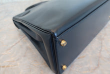 将图片加载到图库查看器,HERMES KELLY 32 Box carf leather Navy ○W刻印 Shoulder bag 700100146