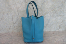 Load image into Gallery viewer, HERMES PICOTIN LOCK GM Clemence leather Turquoise blue □R Engraving Hand bag 700040040
