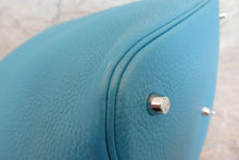 Load image into Gallery viewer, HERMES PICOTIN LOCK GM Clemence leather Turquoise blue □R Engraving Hand bag 700040040