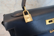 将图片加载到图库查看器,HERMES KELLY 32 Box carf leather Navy ○W刻印 Shoulder bag 700100146