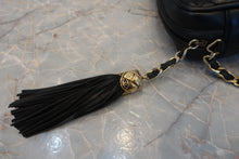 将图片加载到图库查看器,CHANEL/香奈儿 CF 流苏 链条 肩背包 羊皮 Black/Gold hadware(黑色/金色金属) 肩背包 700120046