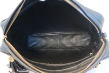 将图片加载到图库查看器,CHANEL/香奈儿 CF 流苏 链条 肩背包 羊皮 Black/Gold hadware(黑色/金色金属) 肩背包 700120046