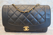 将图片加载到图库查看器,CHANEL/香奈儿 戴妃 CF 链条包 羊皮 Black/Gold hadware(黑色/金色金属) 肩背包 700120042