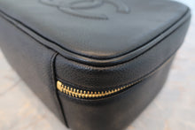 画像をギャラリービューアに読み込む, CHANEL/シャネル ココマークバニティ キャビアスキン ブラック/ゴールド金具 バニティ 800010034