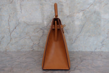 Load image into Gallery viewer, HERMES KELLY 32 Pigskin Natural 〇W Engraving Shoulder bag 700050194