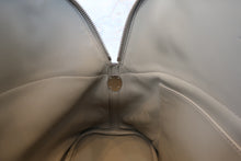 将图片加载到图库查看器,HERMES/BOLIDE 31 Clemence leather Sauge X刻印 Shoulder bag 700100139