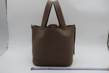 将图片加载到图库查看器,HERMES PICOTIN LOCK MM Clemence leather Etoupe gray U刻印 Hand bag 800090247