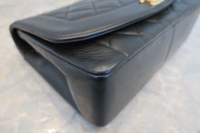 将图片加载到图库查看器,CHANEL/香奈儿 戴妃 CF 链条包 羊皮 Black/Gold hadware(黑色/金色金属) 肩背包 700120042