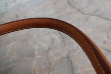 Load image into Gallery viewer, HERMES KELLY 32 Pigskin Natural 〇W Engraving Shoulder bag 700050194