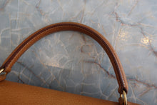 Load image into Gallery viewer, HERMES KELLY 32 Pigskin Natural 〇W Engraving Shoulder bag 700050194