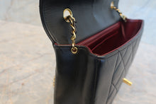 将图片加载到图库查看器,CHANEL/香奈儿 戴妃 CF 链条包 羊皮 Black/Gold hadware(黑色/金色金属) 肩背包 700120042