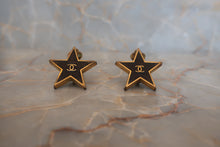 將圖片載入圖庫檢視器 CHANEL/シャネル ココマーク星型イヤリング 金メッキ  ゴールド/ブラック イヤリング 300030216