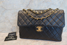 将图片加载到图库查看器,CHANEL/香奈儿 中号CF 单盖包 链条包 羊皮 Black/Gold hadware(黑色/金色金属) 肩背包 700120045