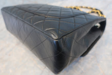 将图片加载到图库查看器,CHANEL/香奈儿 中号CF 单盖包 链条包 羊皮 Black/Gold hadware(黑色/金色金属) 肩背包 700120045