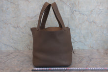 Load image into Gallery viewer, HERMES PICOTIN LOCK MM Clemence leather Etoupe gray □O Engraving Hand bag 800070022