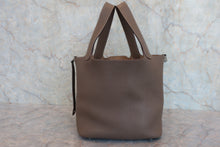 Load image into Gallery viewer, HERMES PICOTIN LOCK MM Clemence leather Etoupe gray □O Engraving Hand bag 800070022