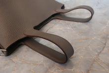 将图片加载到图库查看器,HERMES PICOTIN LOCK PM Clemence leather Etain □O刻印 Hand bag 700100166