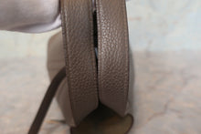 将图片加载到图库查看器,HERMES PICOTIN LOCK PM Clemence leather Etain □O刻印 Hand bag 700100166