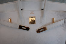 Load image into Gallery viewer, HERMES BIRKIN 35 Clemence leather White □H Engraving Hand bag 700090137