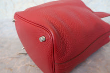 将图片加载到图库查看器,HERMES PICOTIN LOCK PM Clemence leather Rouge garance Hand bag 700100196
