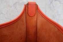 将图片加载到图库查看器,HERMES EVELYNE 3PM Clemence leather Feu Y刻印 Shoulder bag 800050073