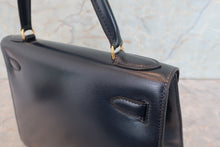 將圖片載入圖庫檢視器 HERMES/エルメス ケリー28 ボックスカーフ ネイビー 〇J刻印 ショルダーバッグ 700090117