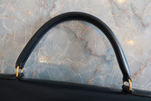 將圖片載入圖庫檢視器 HERMES/エルメス ケリー28 ボックスカーフ ネイビー 〇J刻印 ショルダーバッグ 700090117