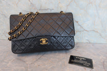 Load image into Gallery viewer, CHANEL Matelasse double flap double chain shoulder bag Lambskin Black/Gold hadware Shoulder bag 800070015