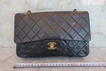 將圖片載入圖庫檢視器 CHANEL/シャネル マトラッセWフラップWチェーンショルダーバッグ ラムスキン ブラック/ゴールド金具 ショルダーバッグ 800070015