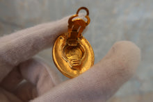 將圖片載入圖庫檢視器 CHANEL/シャネル パールラインストーンイヤリング 金メッキ ゴールド イヤリング 300120078