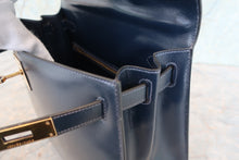 將圖片載入圖庫檢視器 HERMES/エルメス ケリー28 ボックスカーフ ネイビー 〇J刻印 ショルダーバッグ 700090117