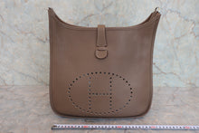 画像をギャラリービューアに読み込む, HERMES/エルメス エブリン3PM トリヨンクレマンス エトゥープ □R刻印 ショルダーバッグ 800030179