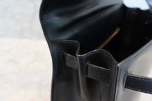 画像をギャラリービューアに読み込む, HERMES/エルメス ケリー28 ボックスカーフ ブラック 〇T刻印 ハンドバッグ 7000010230