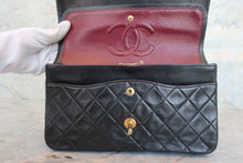 Load image into Gallery viewer, CHANEL Matelasse double flap double chain shoulder bag Lambskin Black/Gold hadware Shoulder bag 800070015