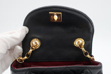 Load image into Gallery viewer, CHANEL Mini Matelasse Chain shoulder bag Lambskin Black/Gold hardware Shoulder bag 800090204