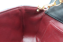 Load image into Gallery viewer, CHANEL Mini Matelasse Chain shoulder bag Lambskin Black/Gold hardware Shoulder bag 800090204