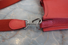 将图片加载到图库查看器,HERMES EVELYNE TPM Clemence leather Vermillon T刻印 Shoulder bag 700120049