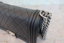 将图片加载到图库查看器,CHANEL/香奈儿 Leboy 链条包 羊皮 Black/Silver hadware(黑色/银色金属) 肩背包 800070008