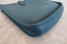 Load image into Gallery viewer, HERMES  EVELYNE TPM Clemence leather Colvert □R Engraving Shoulder bag 700080106