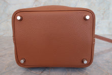 將圖片載入圖庫檢視器 HERMES/エルメス ピコタンロックPM トリヨンクレマンス ゴールド X刻印 ハンドバッグ 700090138