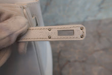 Load image into Gallery viewer, HERMES BIRKIN 25 Epsom leather White □R Engraving Hand bag 700080085
