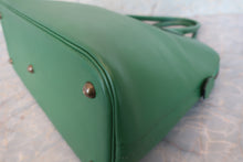 画像をギャラリービューアに読み込む, HERMES/エルメス ボリード35 バイカラー クシュベル グリーン/ネイビー 〇V刻印 ショルダーバッグ 700090136