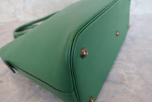 將圖片載入圖庫檢視器 HERMES/エルメス ボリード35 バイカラー クシュベル グリーン/ネイビー 〇V刻印 ショルダーバッグ 700090136