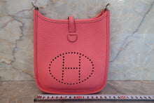 将图片加载到图库查看器,HERMES EVELYNE TPM Clemence leather Rose azalee Y刻印 Shoulder bag 700120052