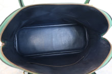 画像をギャラリービューアに読み込む, HERMES/エルメス ボリード35 バイカラー クシュベル グリーン/ネイビー 〇V刻印 ショルダーバッグ 700090136