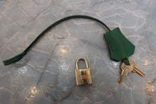 画像をギャラリービューアに読み込む, HERMES/エルメス ボリード35 バイカラー クシュベル グリーン/ネイビー 〇V刻印 ショルダーバッグ 700090136