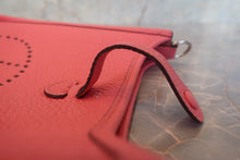 将图片加载到图库查看器,HERMES EVELYNE TPM Clemence leather Rose azalee Y刻印 Shoulder bag 700120052